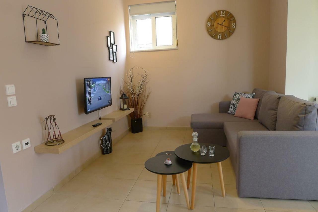 Maria & Manos Guest House, Agios Onoufrios Beach Exterior photo